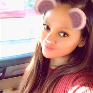 Meet your Posher, Karina